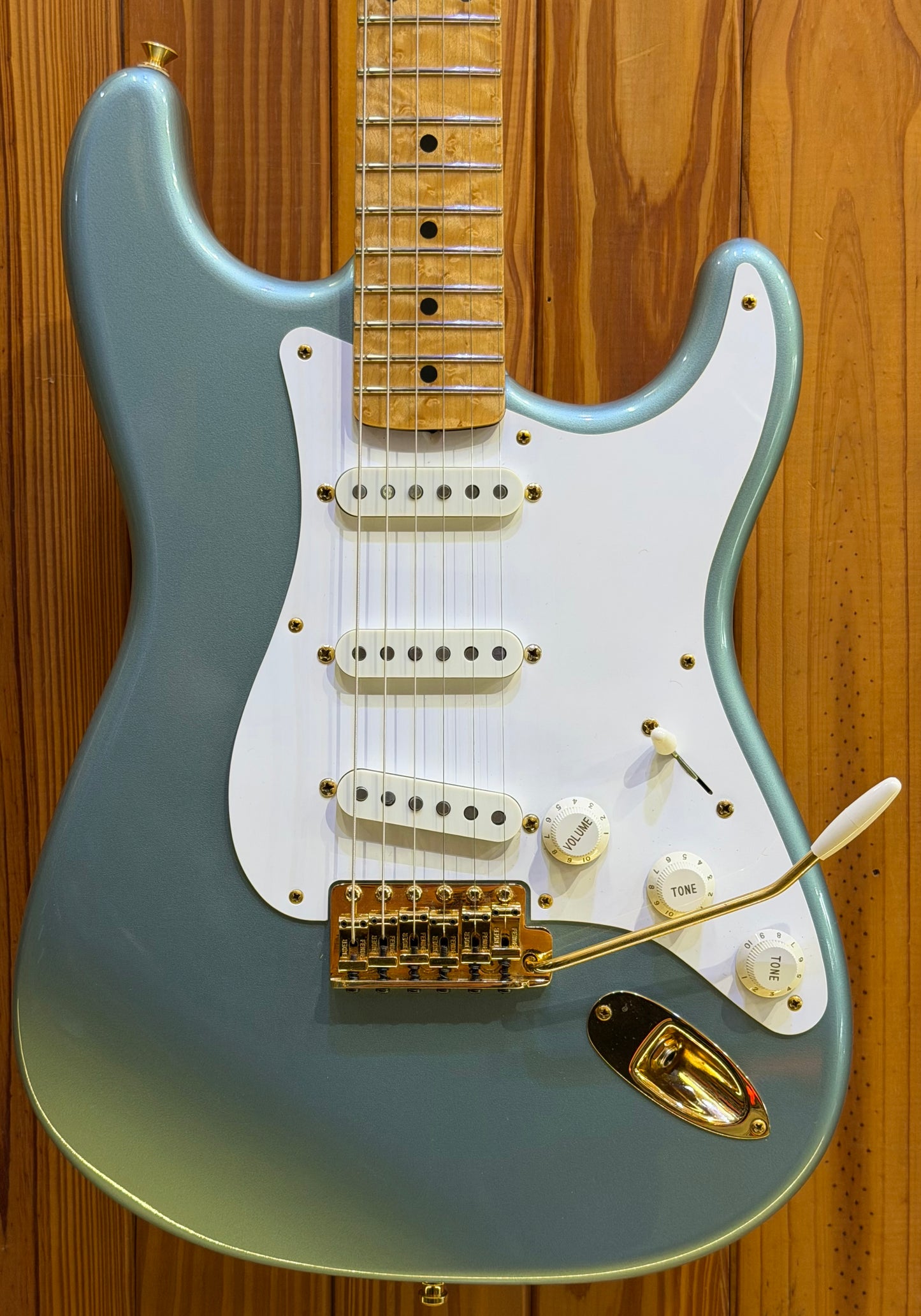 1957 Fender Custom Shop Stratocaster - Ice Blue -