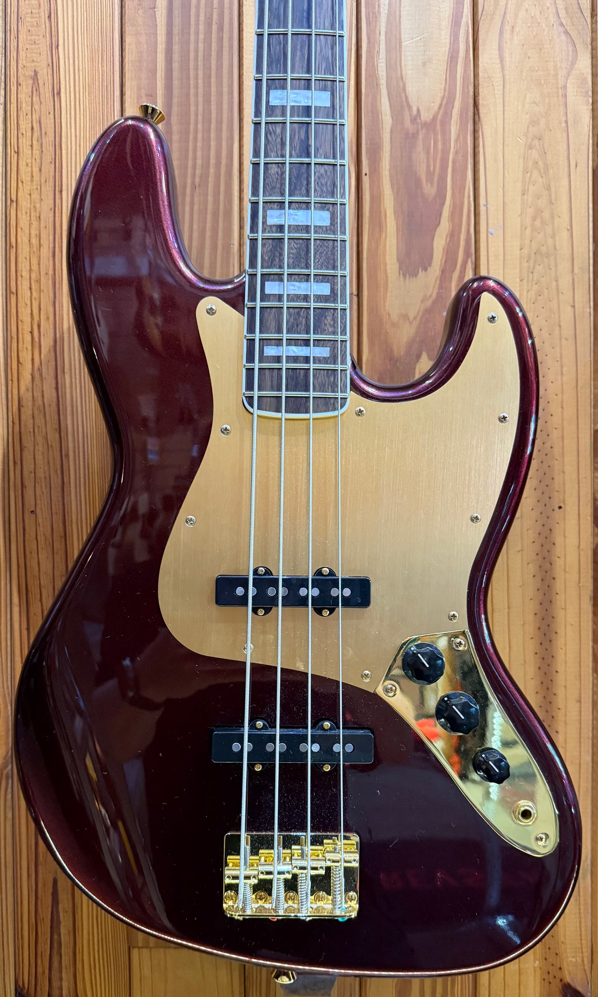 Squier 40th Anniversary Jazz Bass Gold Edition - Ruby Red Metallic - Pre-Loved