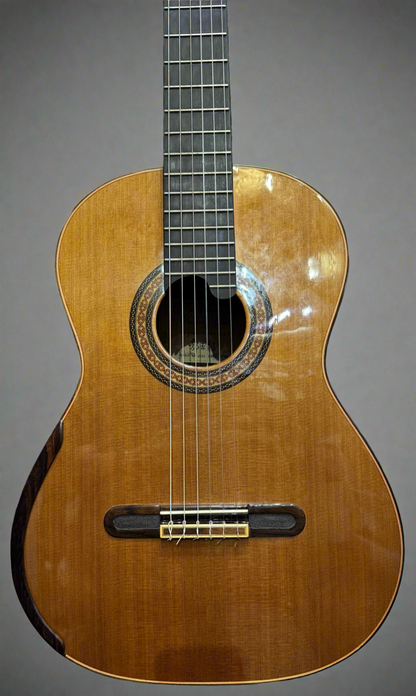 Yulong Guo Chambered Concert Classical Guitar