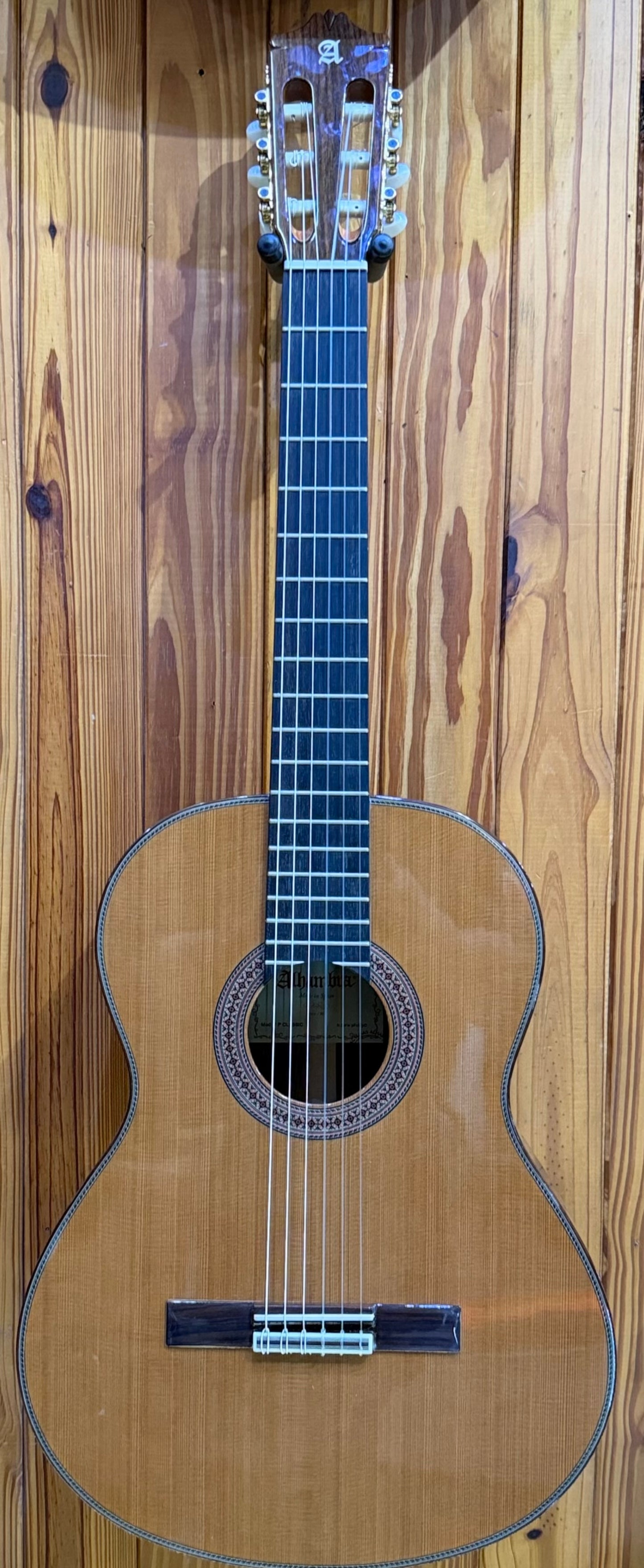 Alhambra Model 7P Classical Guitar - Pre-Loved