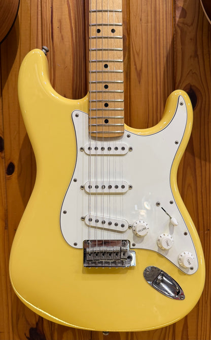 Fender Player Series Stratocaster - Buttercream - Pre-Loved