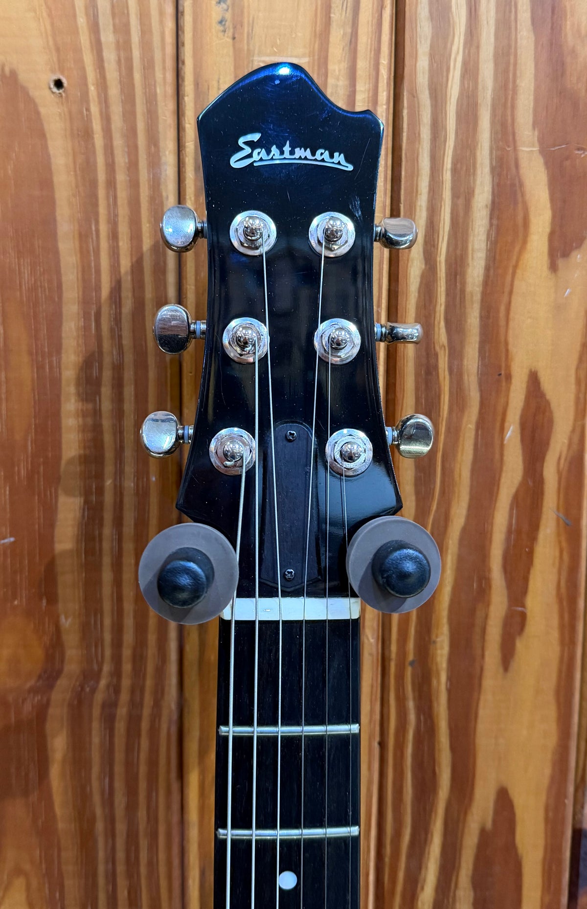 Eastman Romeo NYC Hollowbody Electric Guitar - Black - Pre-Loved