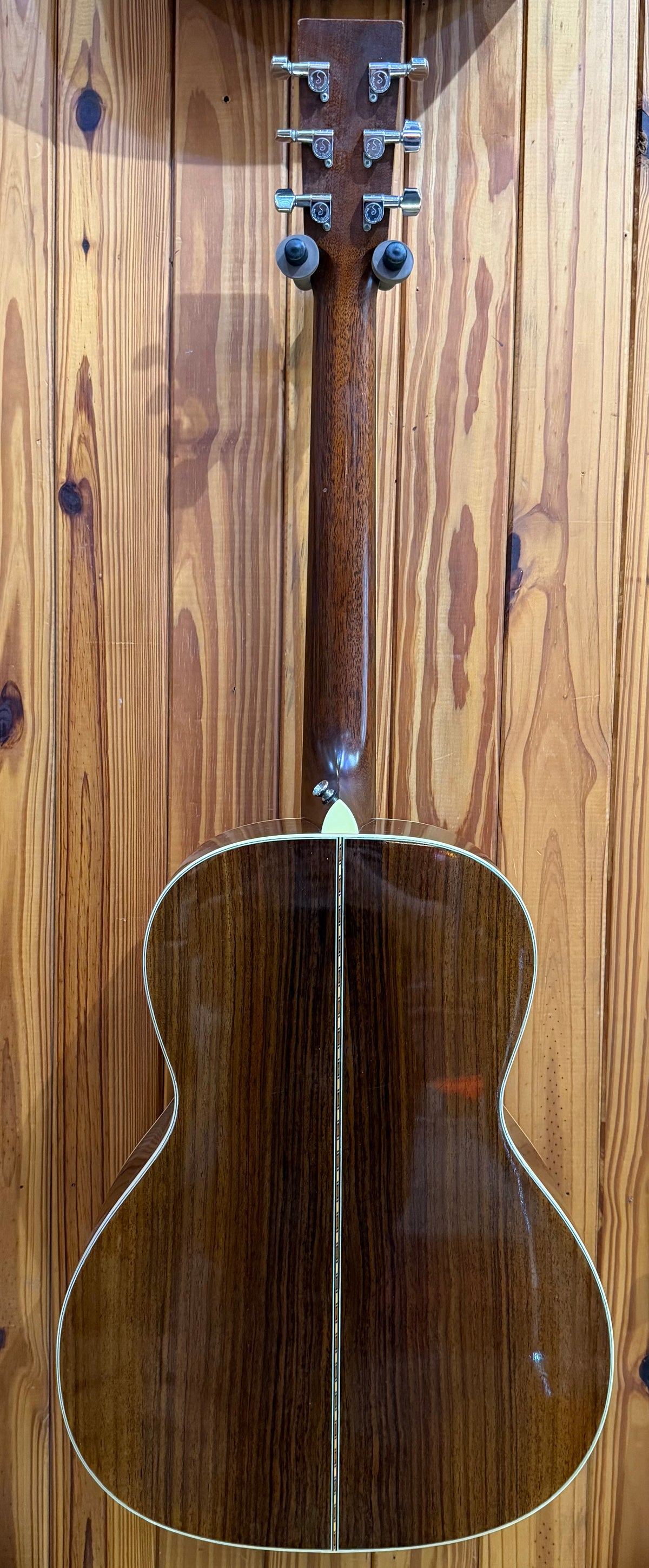 Santa Cruz Model H - Small Jumbo Acoustic Guitar - Pre-Loved