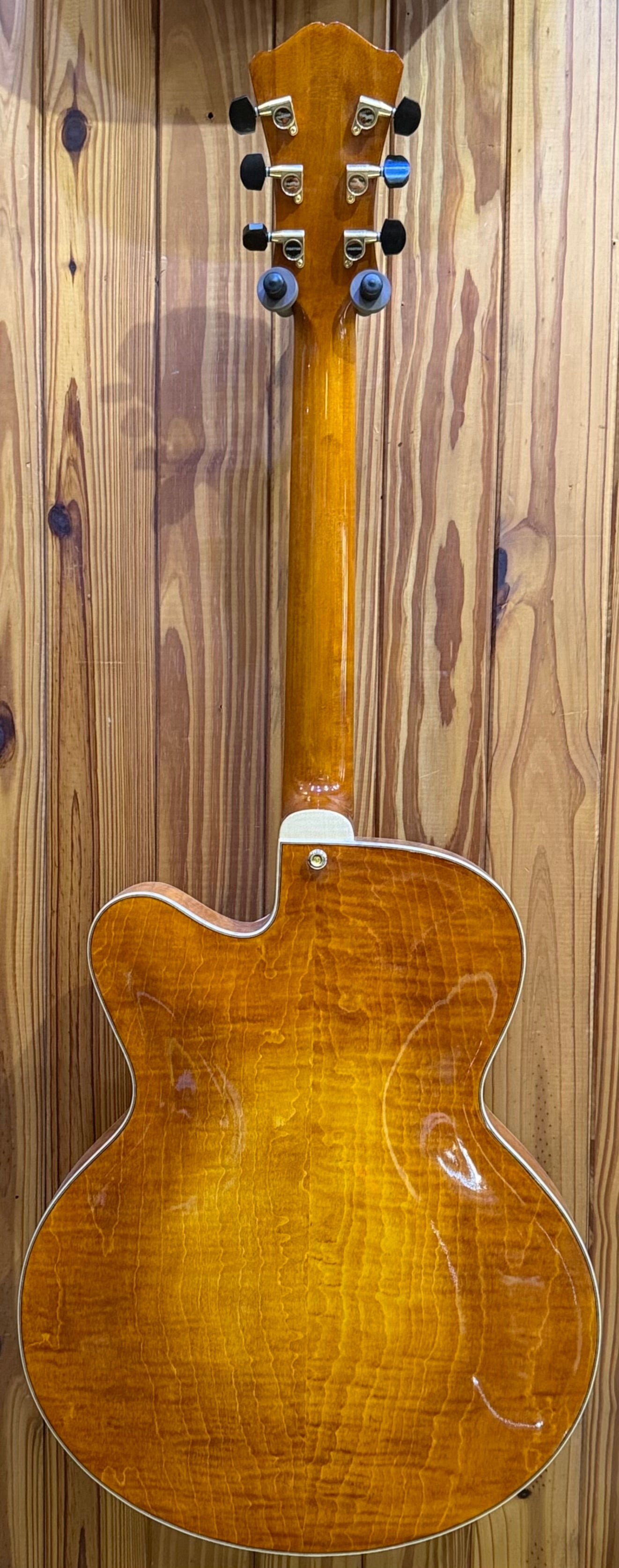 Eastman AR580CE Archtop Electric Guitar - Honey Burst - Pre-Loved