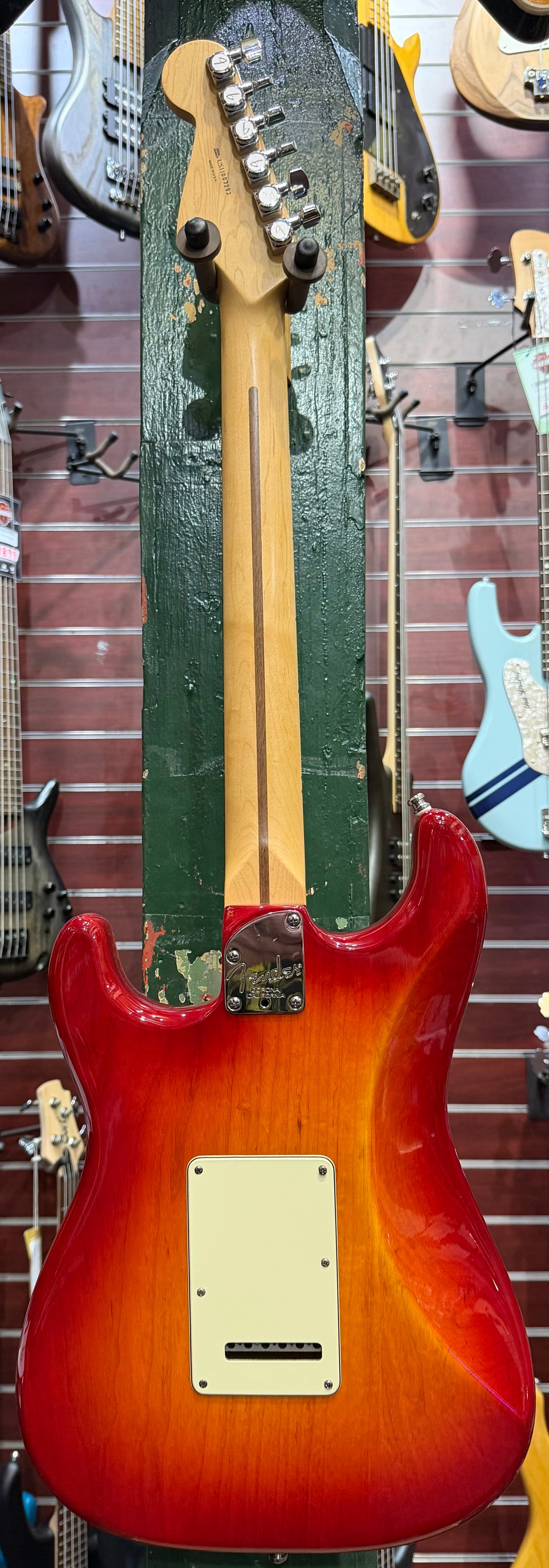 Fender 2011 American Deluxe Ash Stratocaster - Aged Cherry Sunburst - Pre-Loved