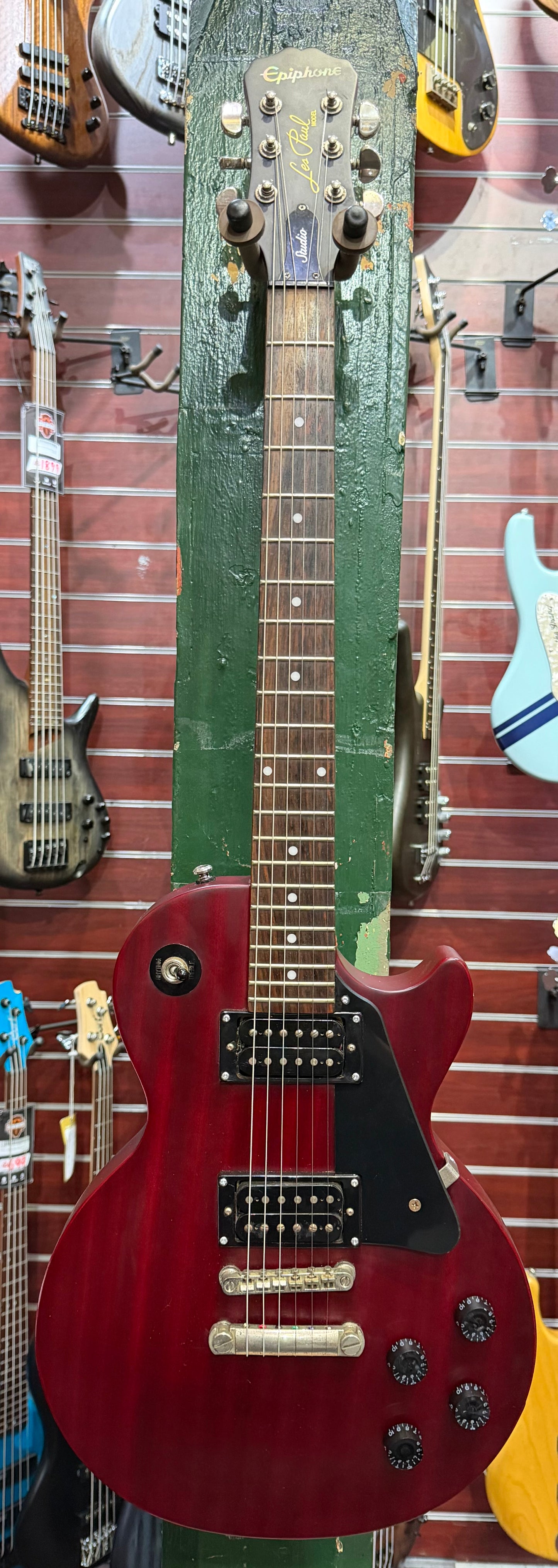 Epiphone Les Paul Studio - Wine Red - Pre-Loved