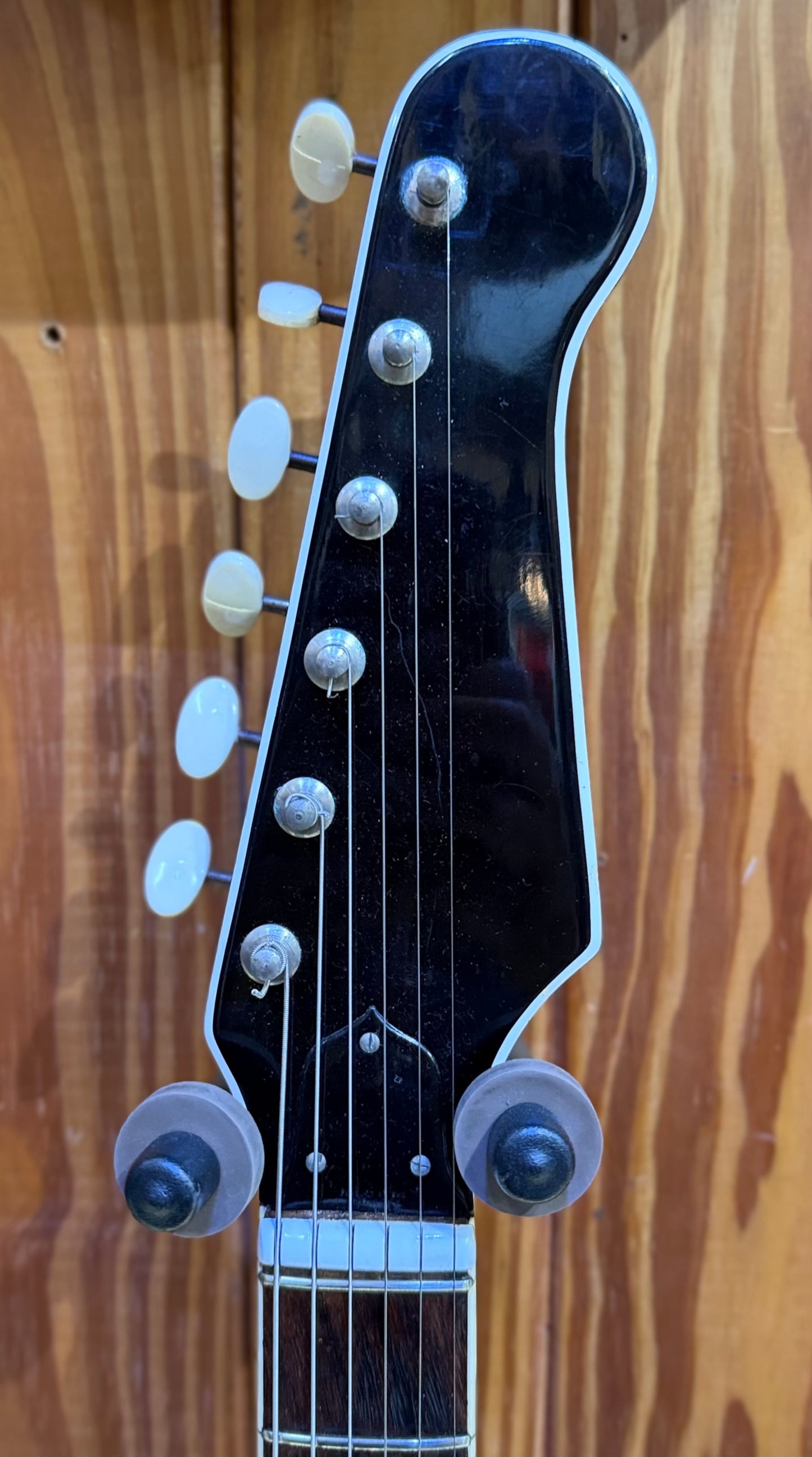 Eko 500 V4 Circa 1962 Made in Italy Electric Guitar - Gold Sparkle - Pre-Loved