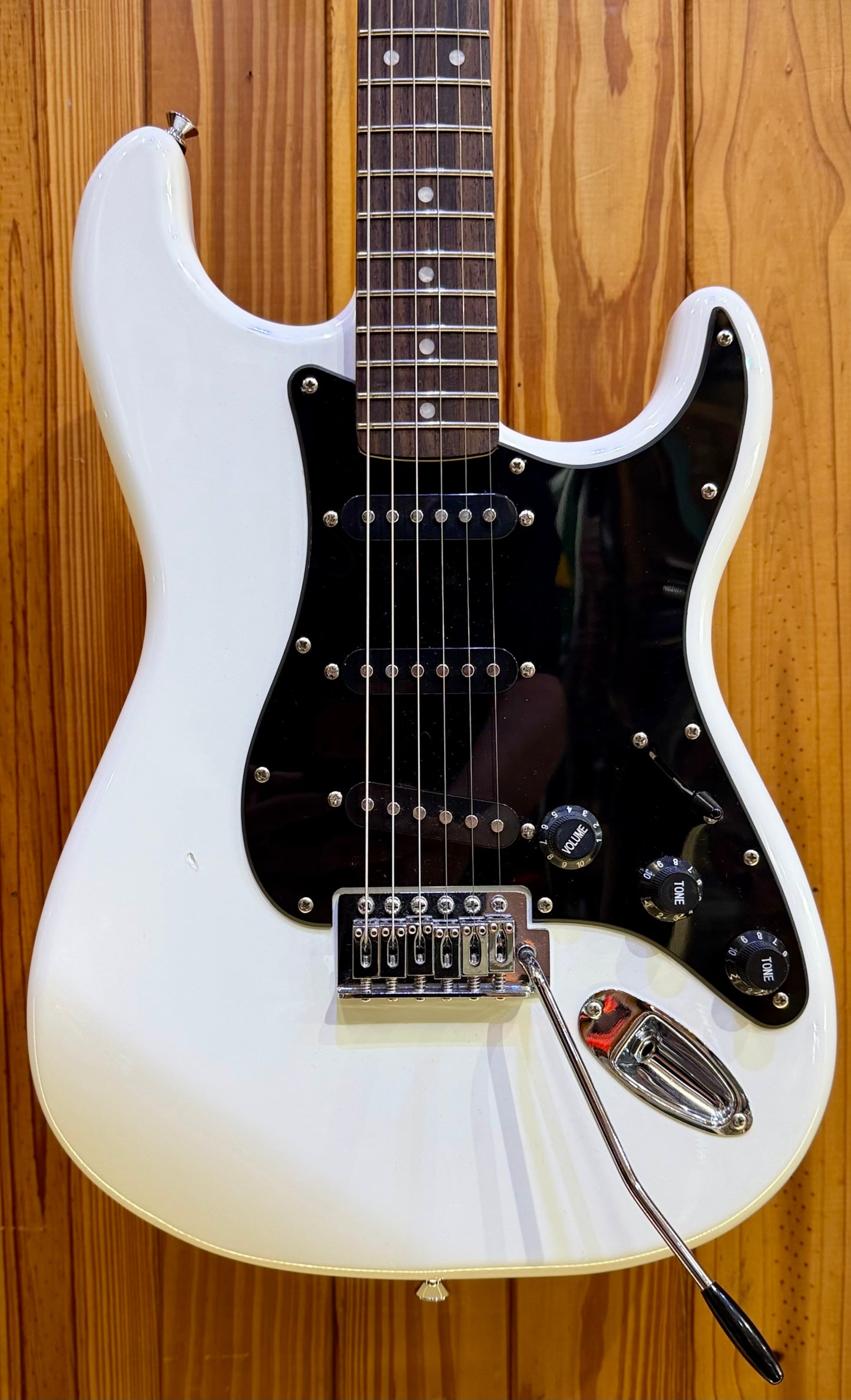 Squier Sonic Series Stratocaster - Arctic White - Pre-Loved