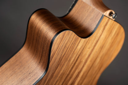 Maton EBW808C Blackwood Acoustic Guitar with Hard Case