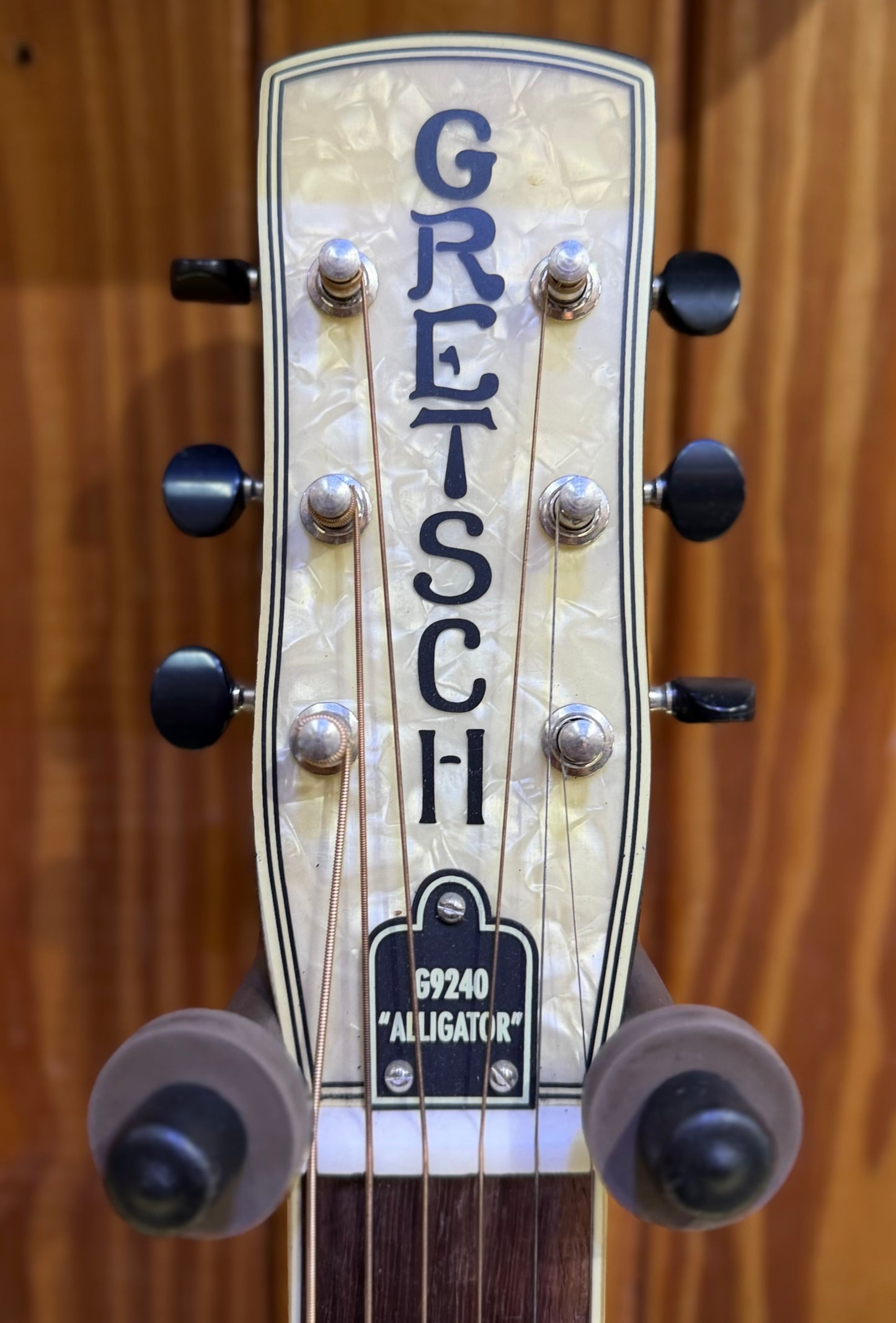 Gretsch G9240 Alligator Round-Neck Resonator - Pre-Loved