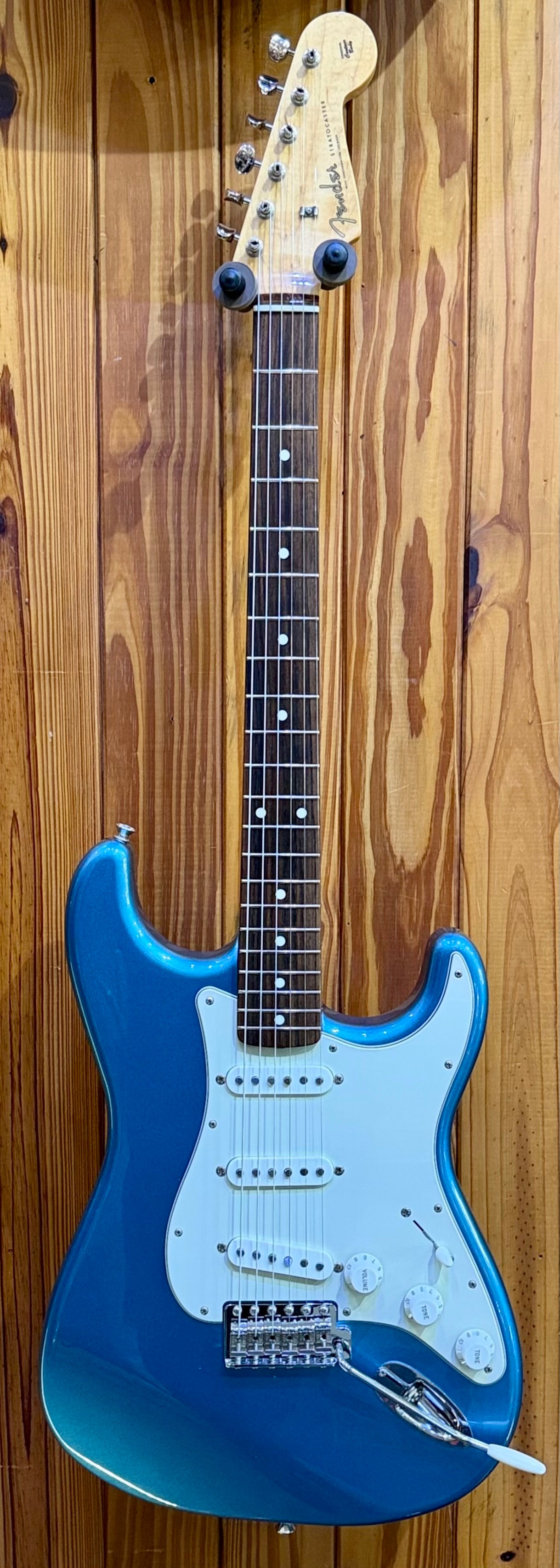 Fender Made in Japan Traditional '60s Stratocaster- Lake Placid Blue - Pre-Loved