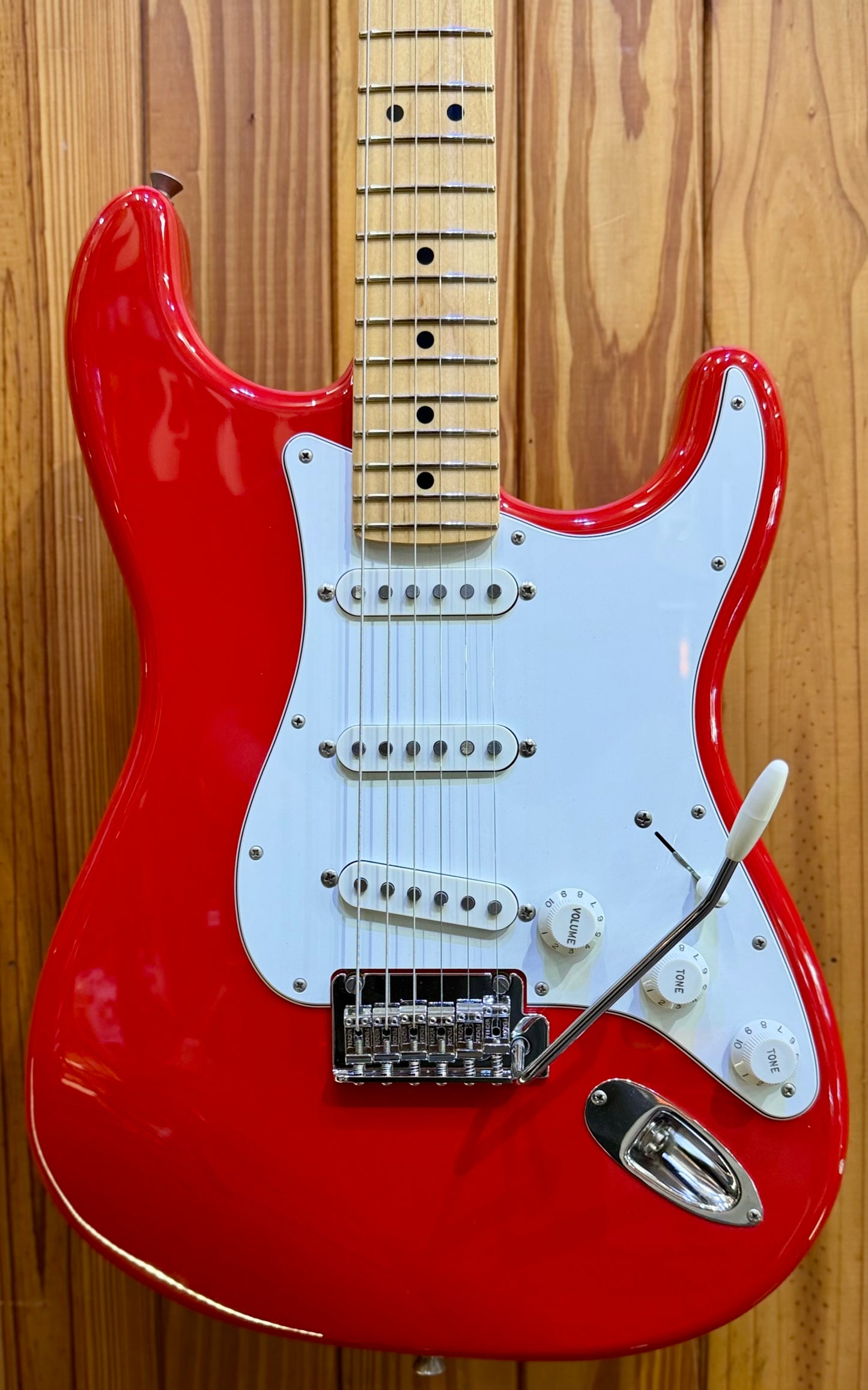 Fender Made in Japan Hybrid II Stratocaster Moderna Red - Pre-Loved