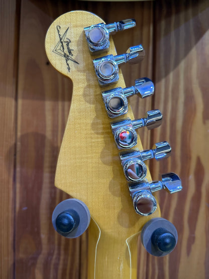 Fender Custom Shop Deluxe Stratocaster - 3-Tone Sunburst - Pre-Loved
