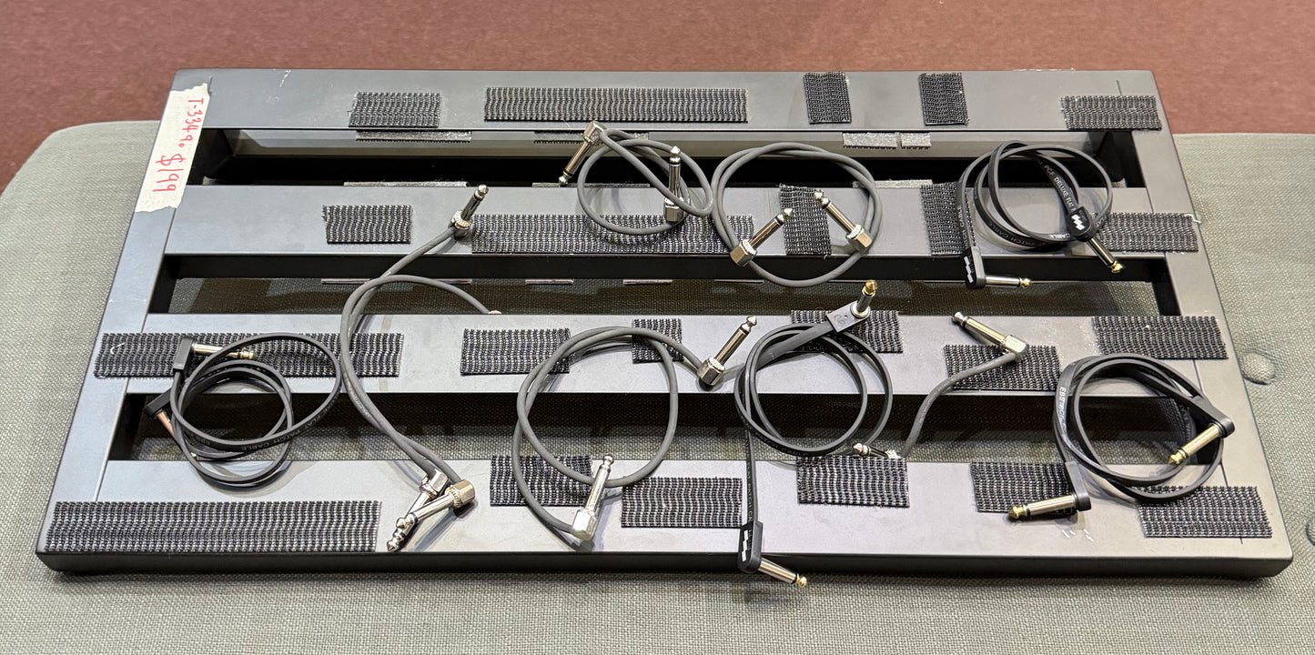 Pedaltrain Classic 2 w/ Patch Cables - Pre-Loved