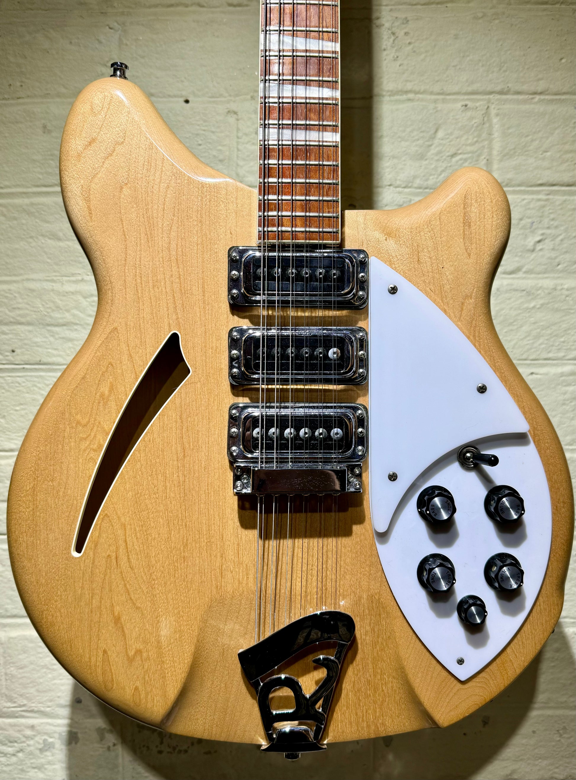 Rickenbacker 370 12 12 String MapleGlo Pre Loved