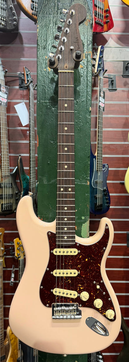 Fender American Pro II Stratocaster - Ltd Dealer’s Edition - Rosewood Neck - Shell Pink - Pre-Loved