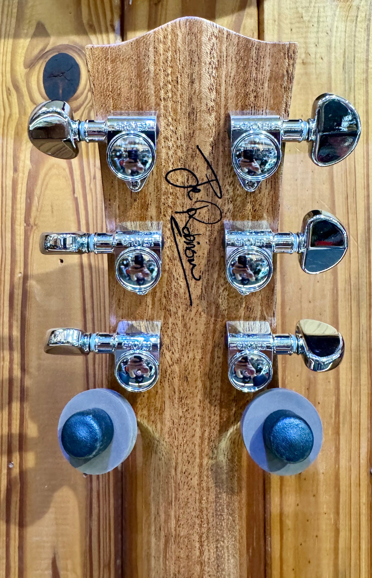 Maton 808C Joe Robinson Signature Acoustic Guitar