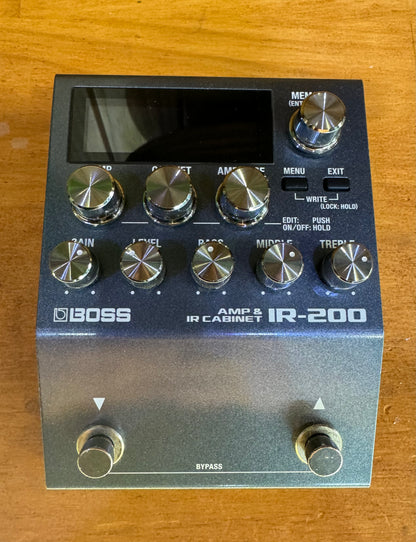 Boss IR-200 Amp & IR Cabinet Simulator Pedal Pre-Loved