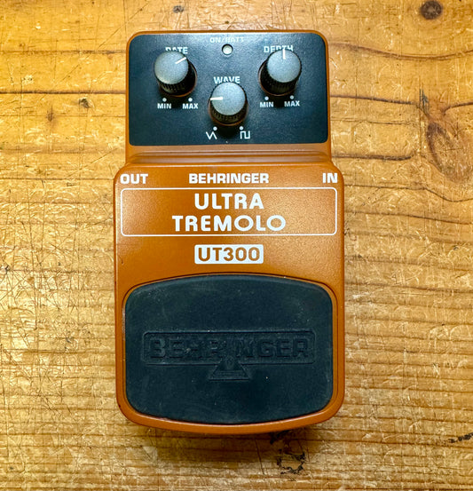 Behringer UT300 - Ultra Tremolo Pedal - Pre-Loved