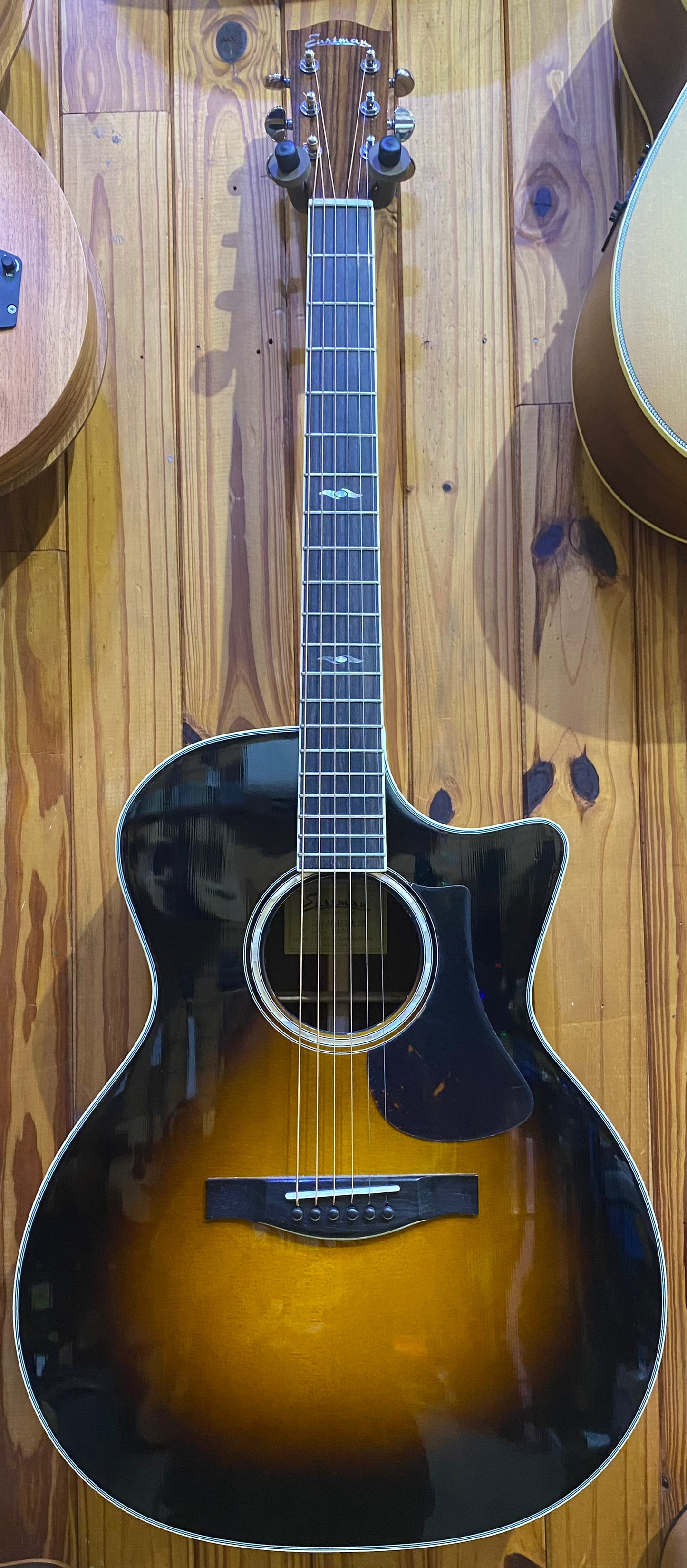 Eastman AC422CE Grand Auditorium Acoustic Sunburst
