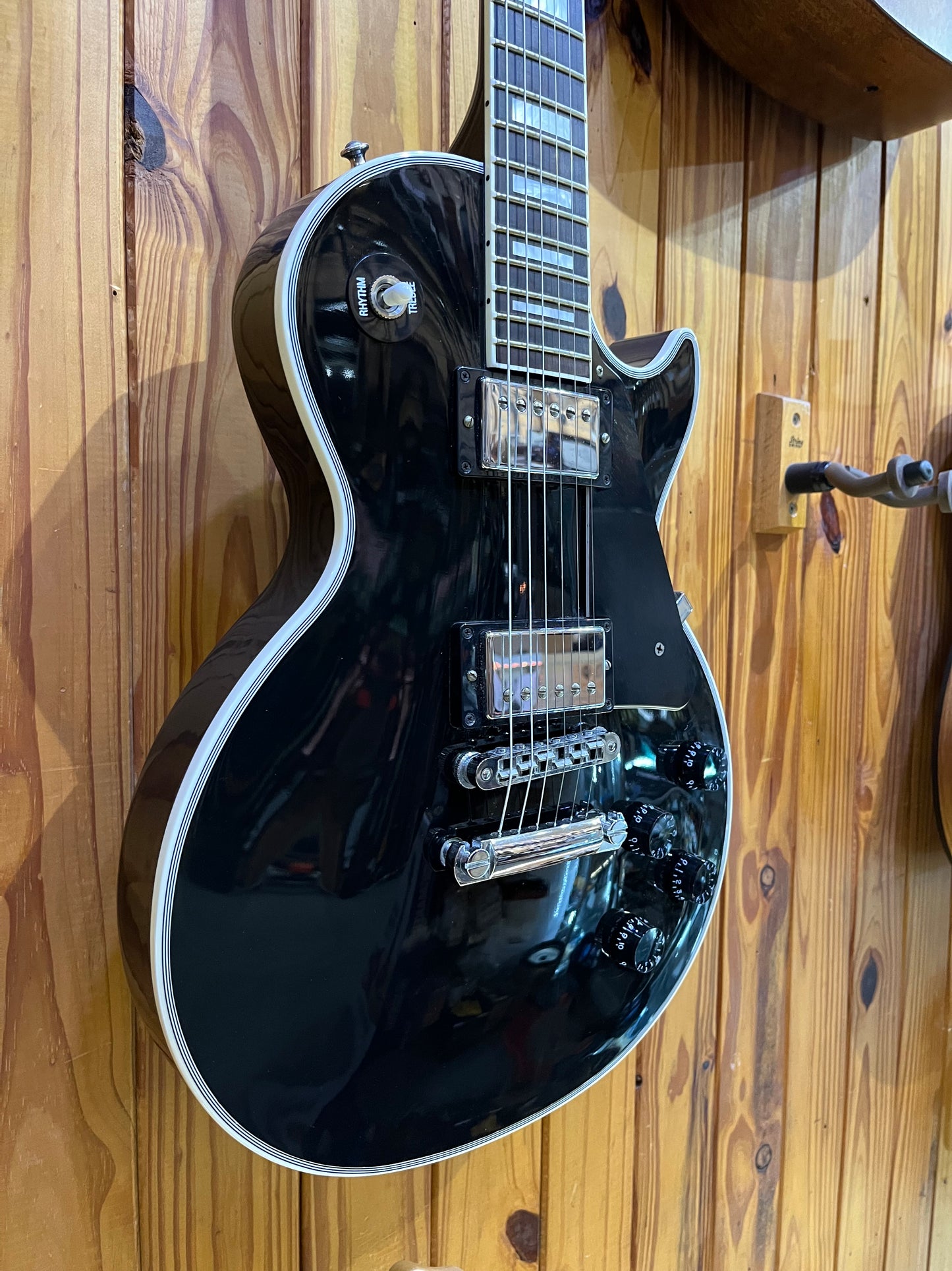 Gibson Les Paul Classic Custom Ebony - Pre-Loved