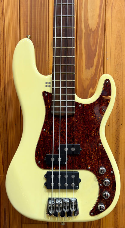 Sandberg California VM4 Electric Bass - Vintage White - Pre-Loved