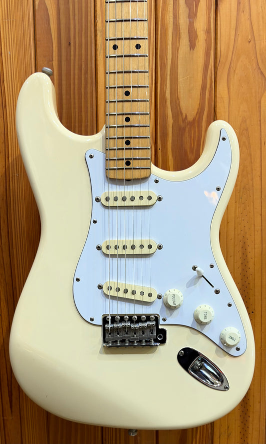 Fender Crafted in Japan Standard Stratocaster - Vintage White - Pre-Loved