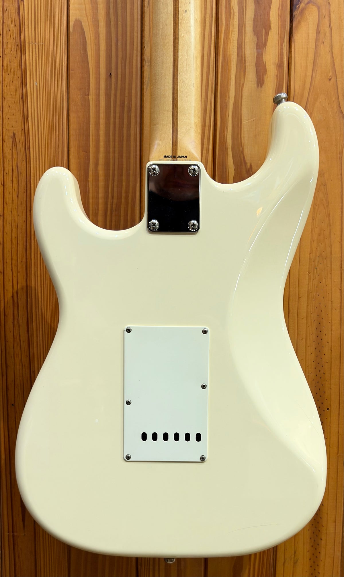 Fender Crafted in Japan Standard Stratocaster - Vintage White - Pre-Loved