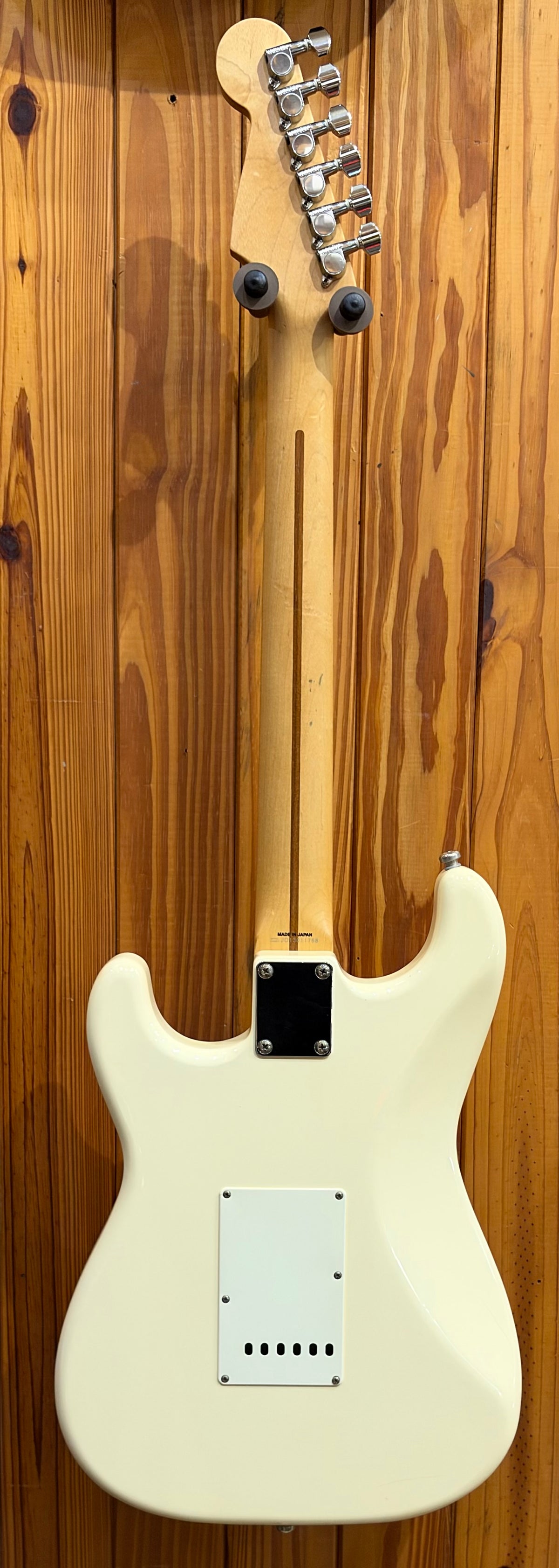 Fender Crafted in Japan Standard Stratocaster - Vintage White - Pre-Loved