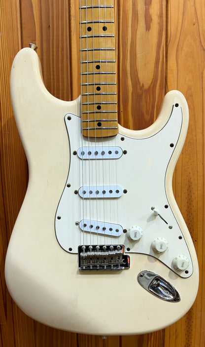 Fender Made in Mexico  '70s Series Stratocaster - Olympic White - Pre-Loved