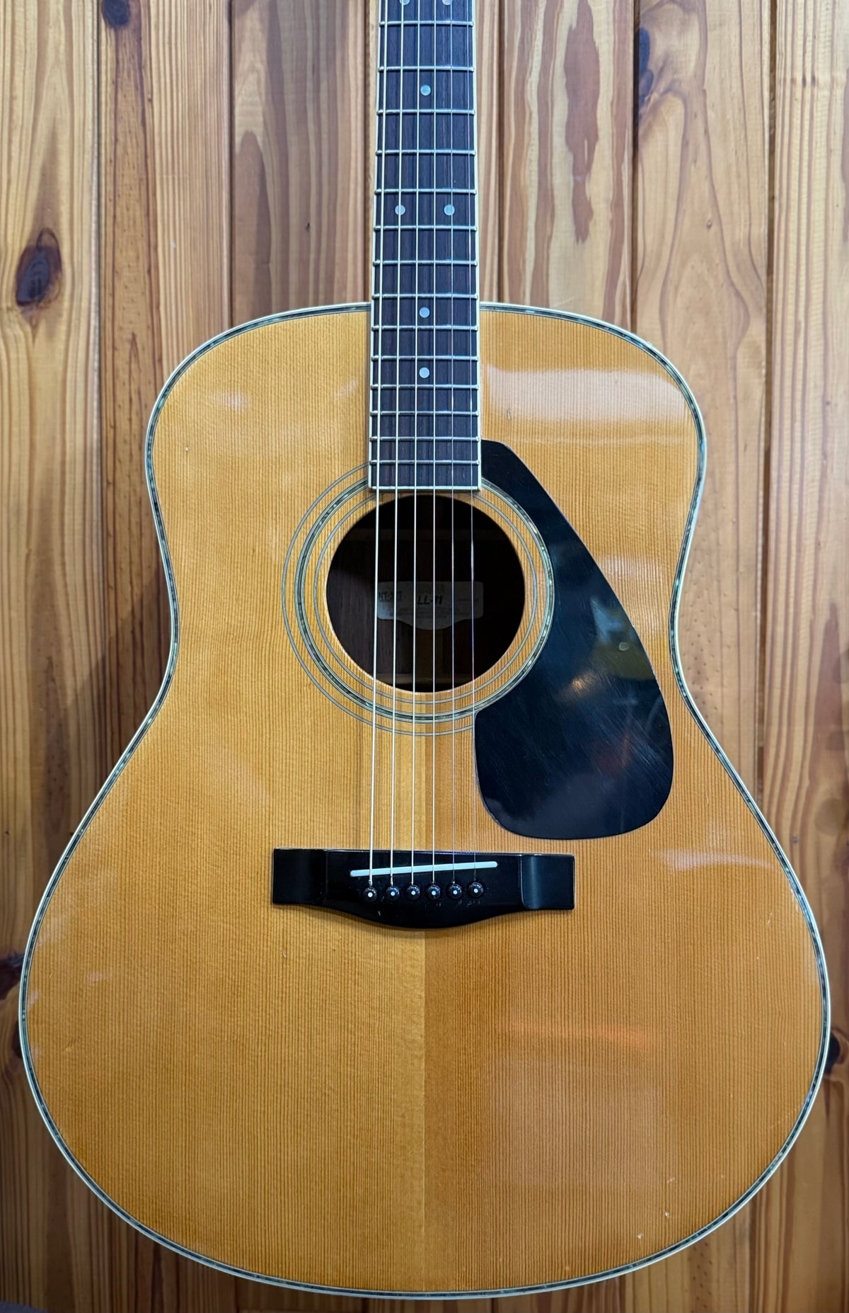 Yamaha LL 11 Dreadnought Acoustic Guitar - Pre-Loved
