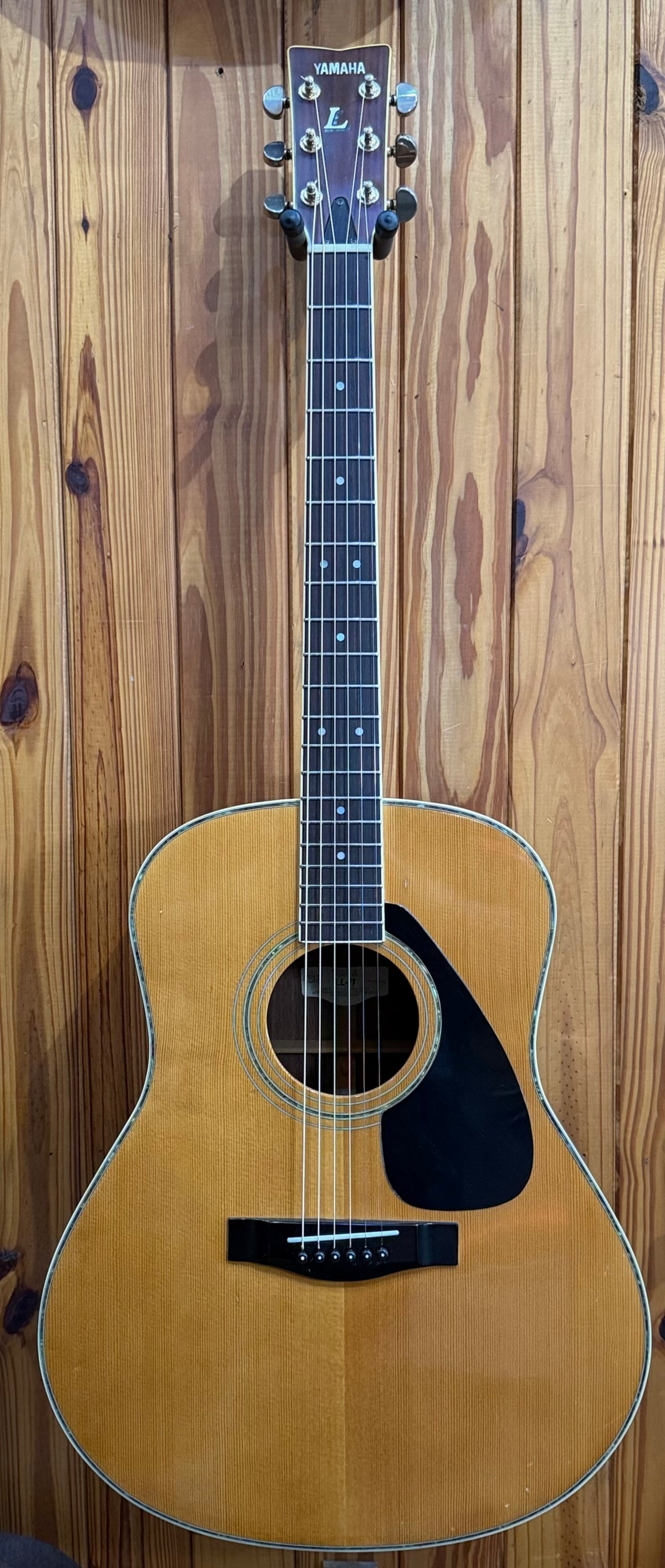 Yamaha LL 11 Dreadnought Acoustic Guitar - Pre-Loved