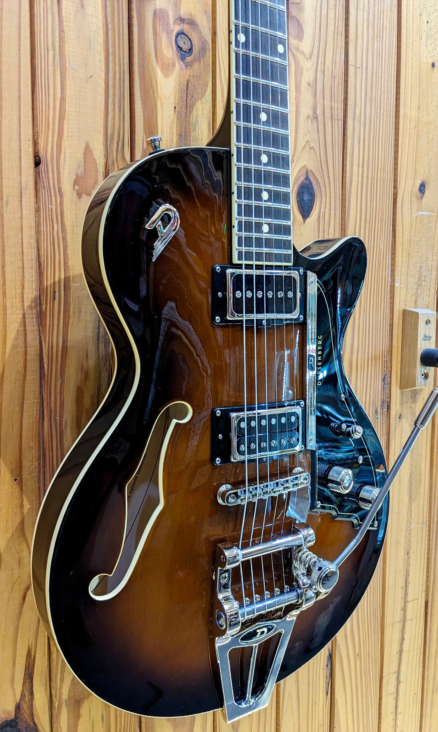 Duesenberg Starplayer TV - Vintage Burst w/ Form Fit Case