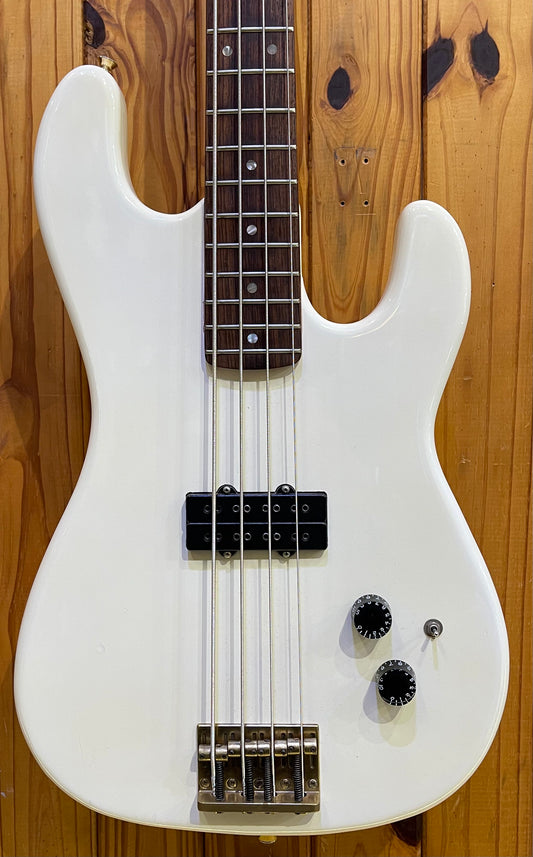 Kramer Focus 77 Bass -Made in Japan - Cream - Pre-Loved