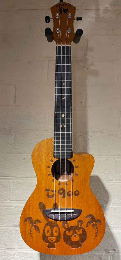 Anuenue U90011-CES Concert Ukulele w/ Gig Bag - Natural
