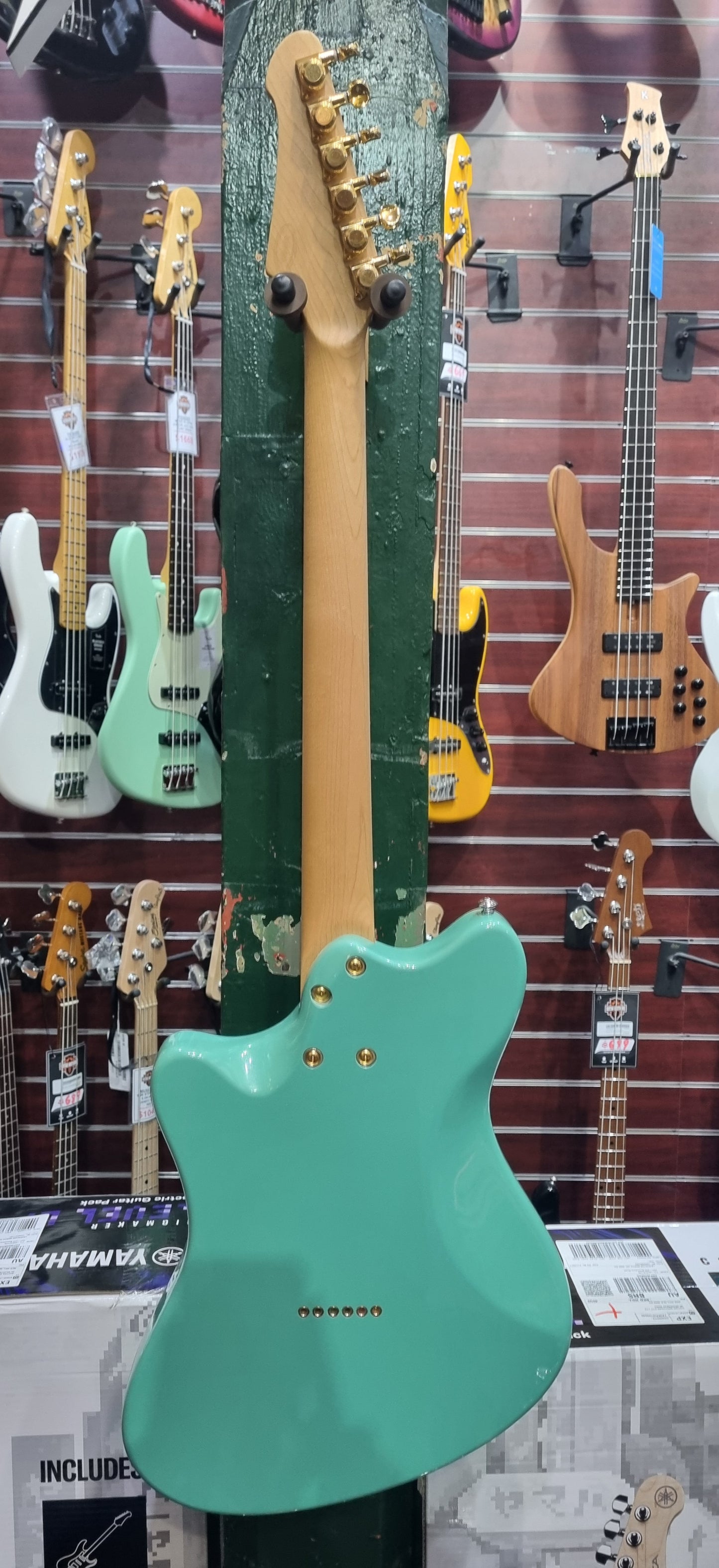 Balaguer Growler T-BAR Baritone Guitar Cool Green - Pre-loved