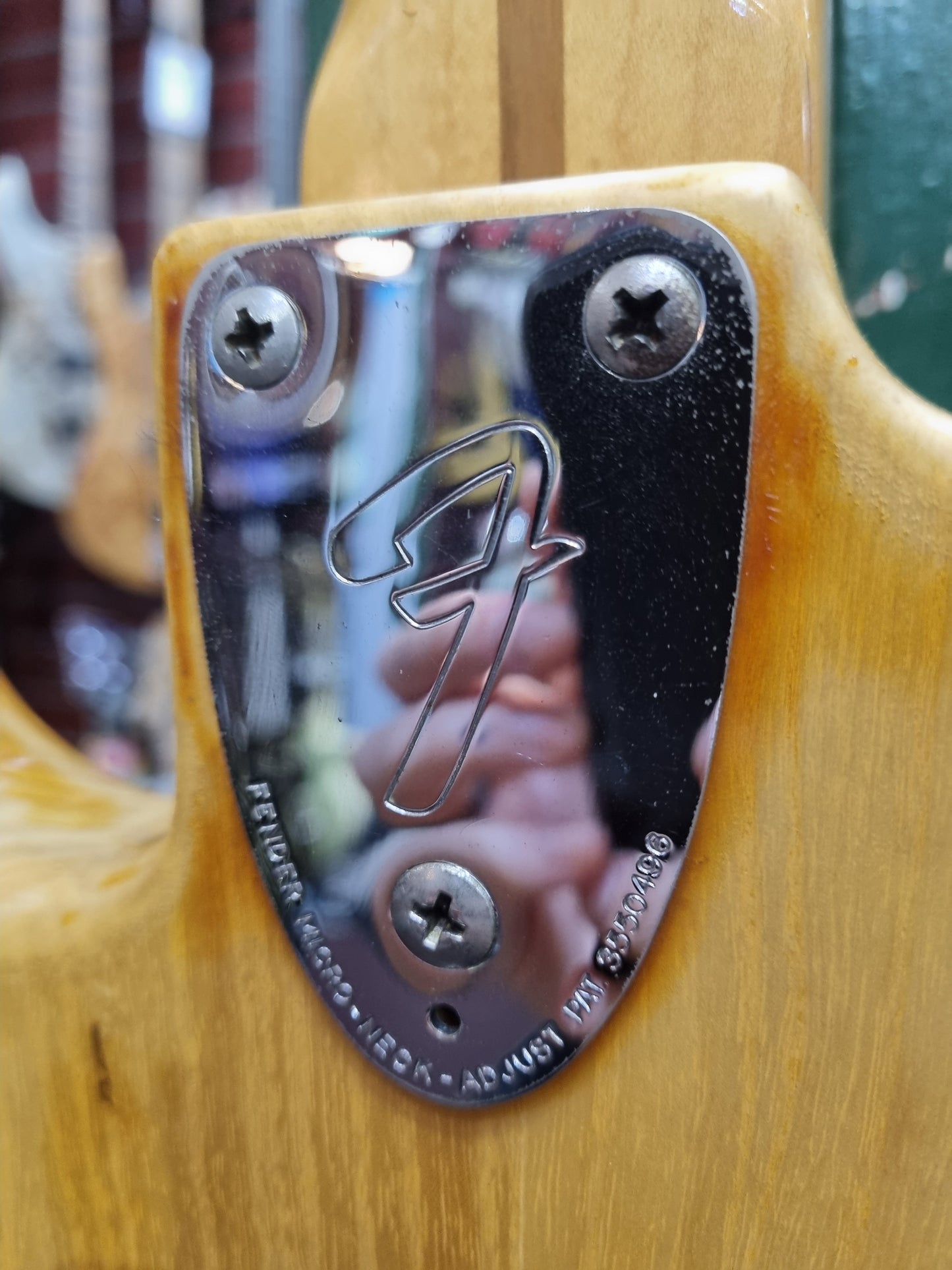 Fender 1977 Stratocaster Natural Pre-Loved