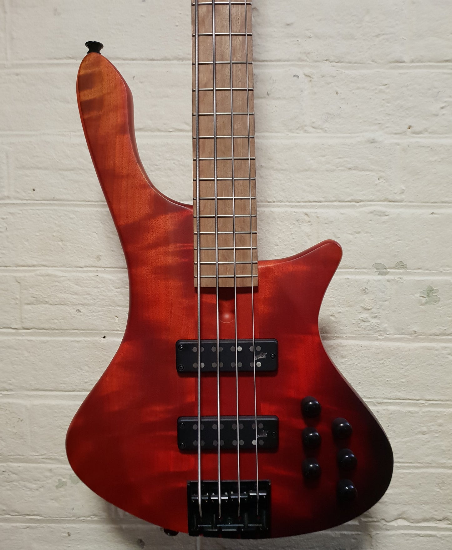 COLE CLARK LONG LADY 4-STRING MAPLE/SILKWOOD - RED