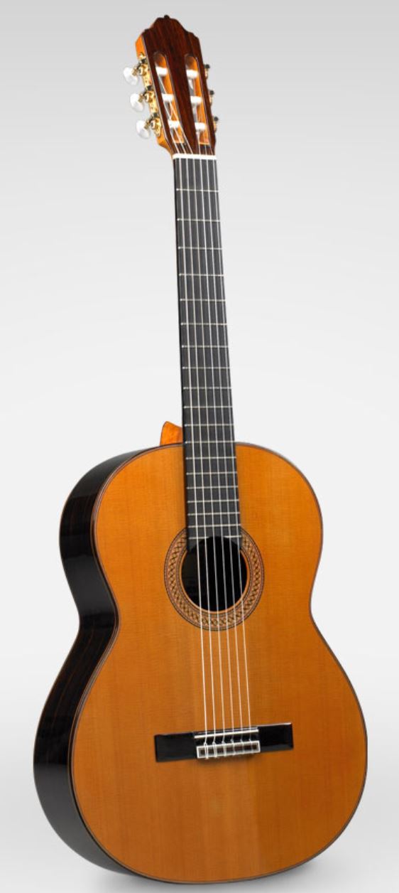 ESTEVE 9C/B -SPRUCE TOP & ROSEWOOD CLASSICAL GUITAR