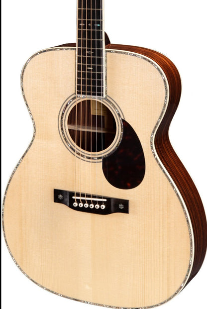 Eastman E40OM All Solid Acoustic Guitar