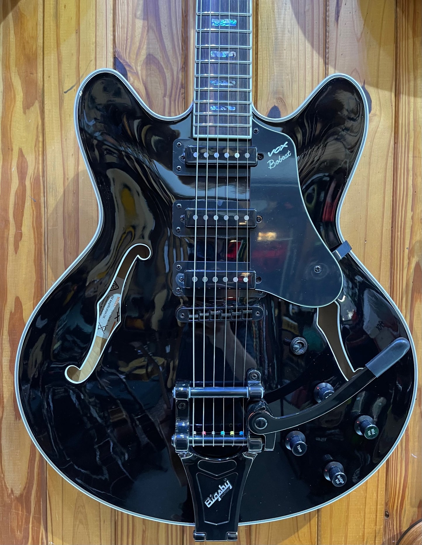 Vox Bobcat S66B Hollowbody  w/ Bigsby - Black
