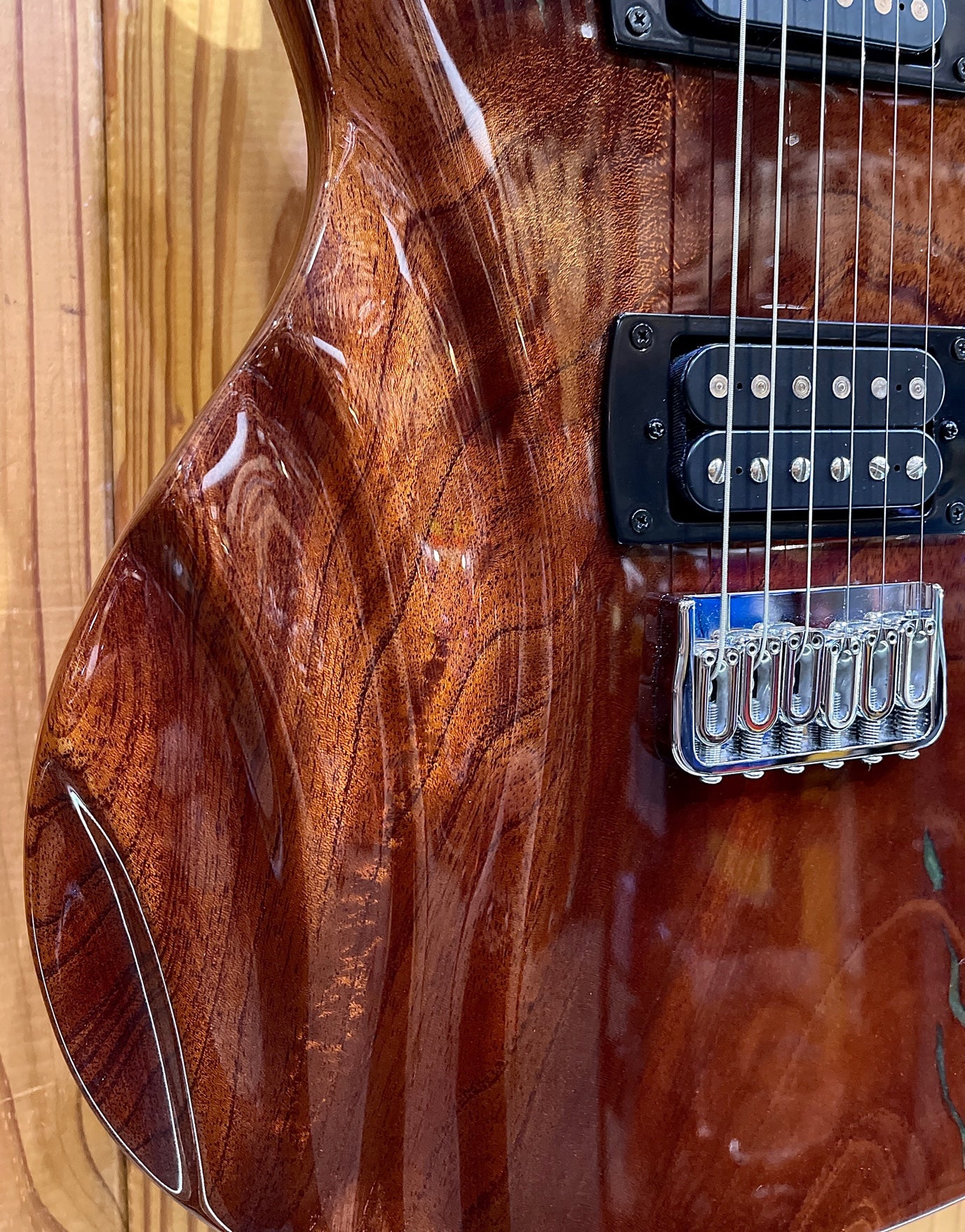 Kendall Guitars S.S.G Carved- Western Red Cedar
