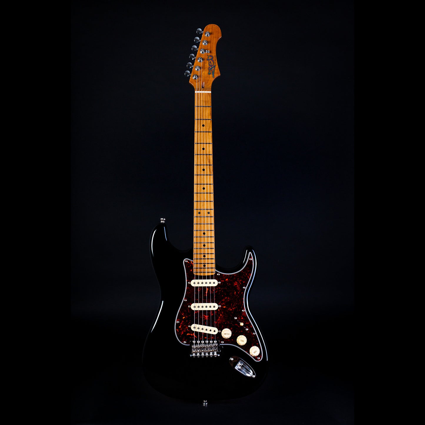 Jet JS-300 SSS Electric Roasted Maple Neck - Black