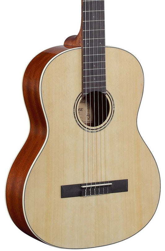 Alvarez Regent Series RC26 Full Size Classical