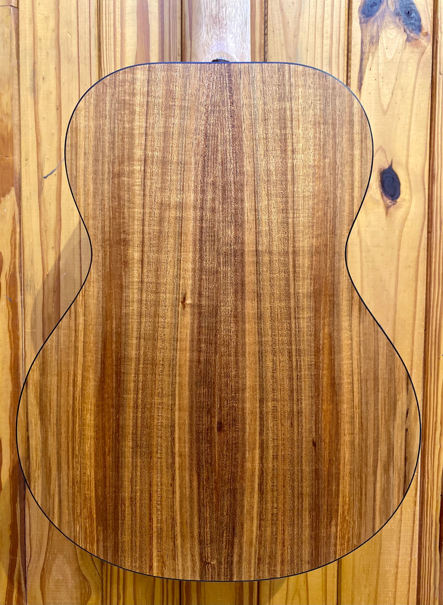 Maton EMBW-6 Mini Maton - Blackwood with Pickup & Hard Case