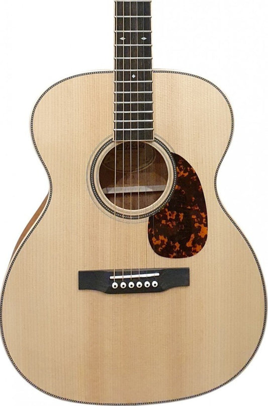 Larrivee OM-40E Mahogany Legacy Series