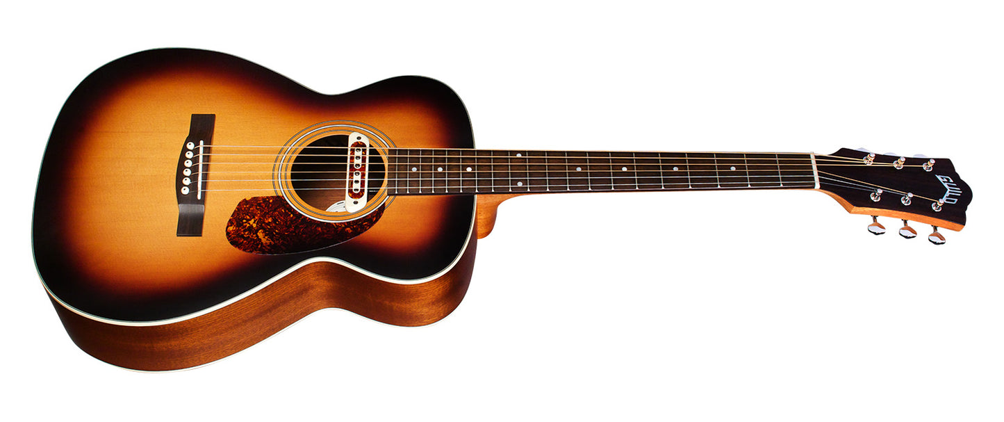 Guild M240E Troubadour w/ DeArmond Pick Up & Gigbag