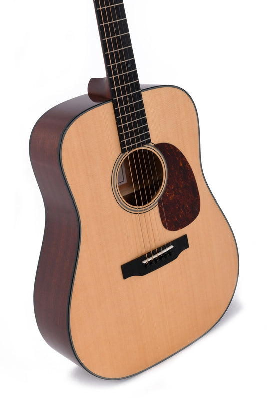 SIGMA DM-18+ DREADNOUGHT SOLID SPRUCE TOP